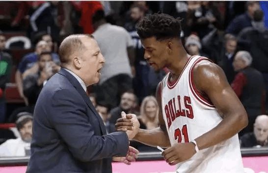 都在期待他 都在期待他