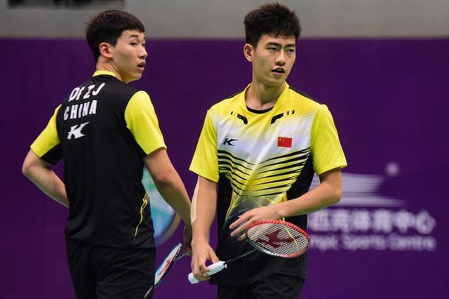 之间切换 之间切换